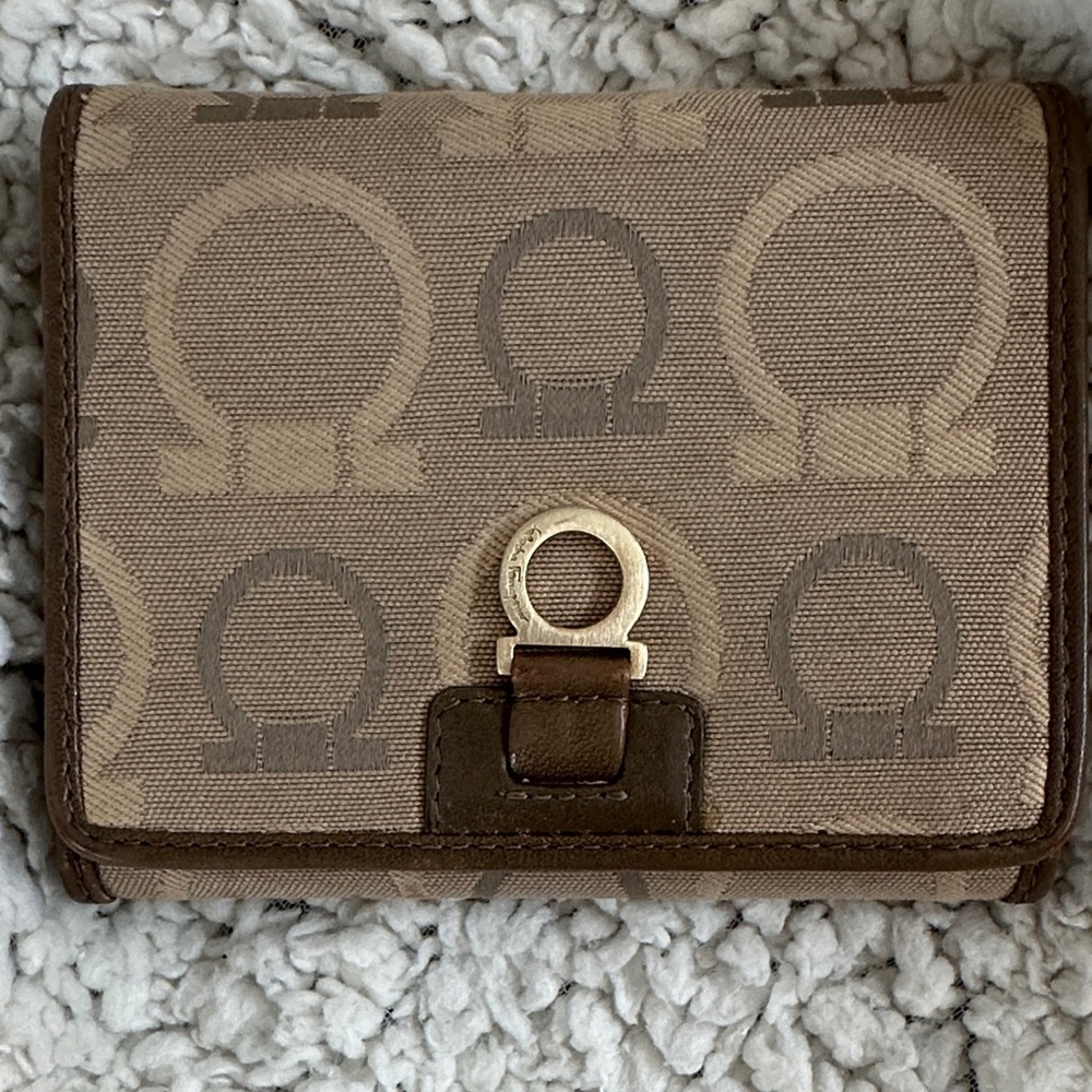Vintage Salvatore Ferragamo Olive Leather Accessory